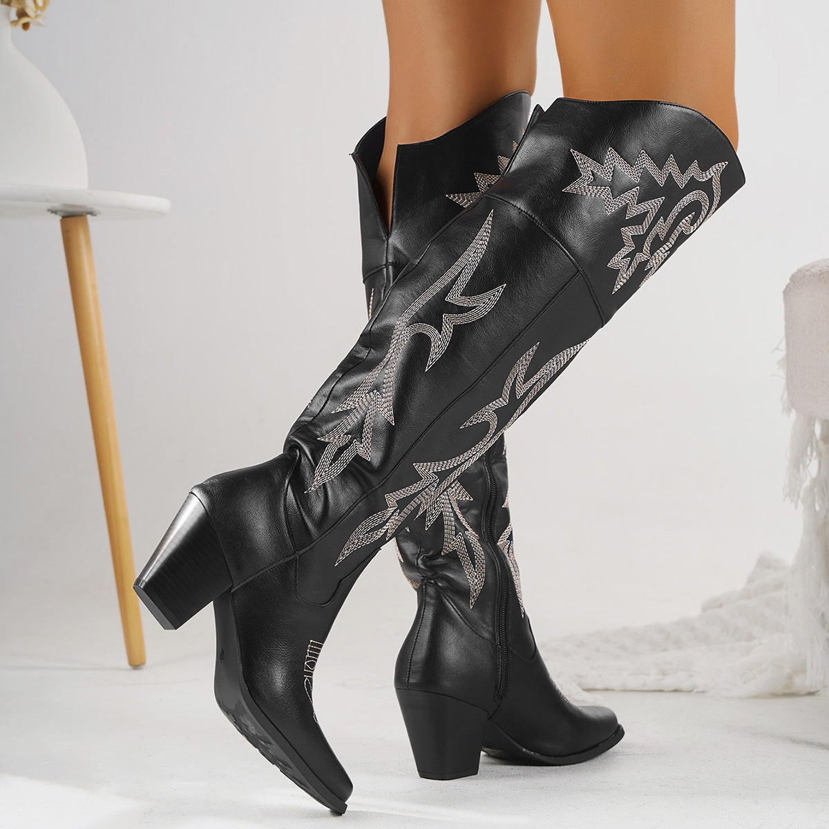 Amelia | Bottes Western au-dessus du genou intemporelles